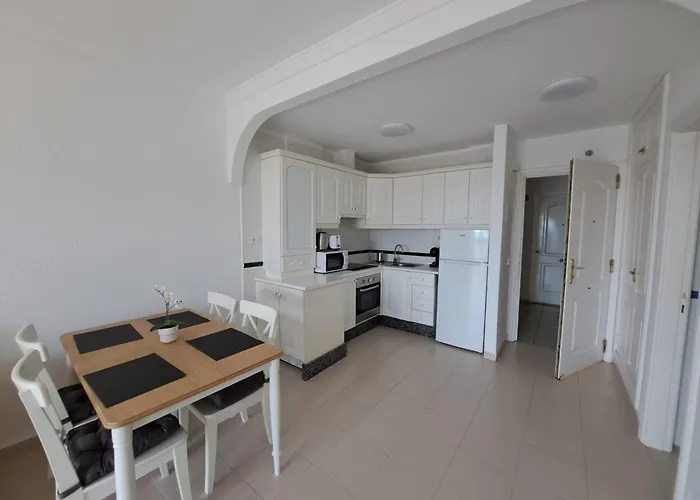 Apartament Atlantic 2 In Front Of The Ocean, Espectacular View, Pool And Wifi